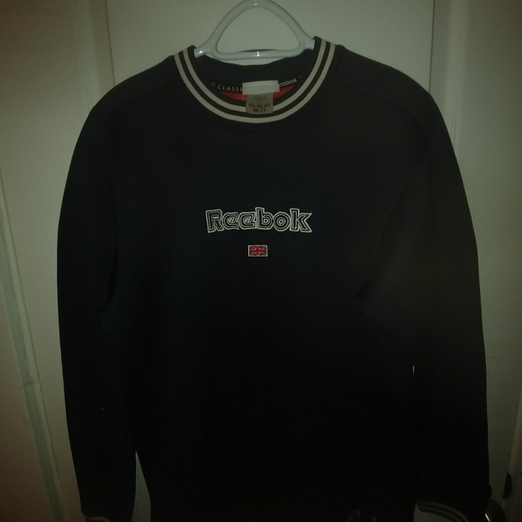 Reebok Sweater - Picture 4 of 4